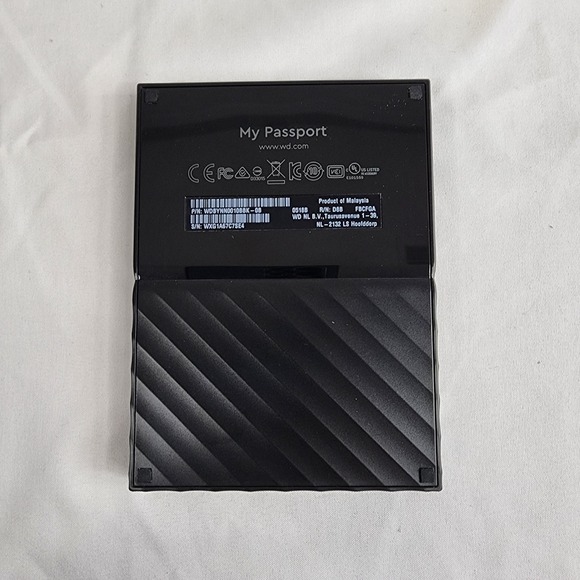 WD My Passport  1TB WDBYNN0010BBK Portable Hard Drive (HARD DRIVE ONLY) - Picture 4 of 11